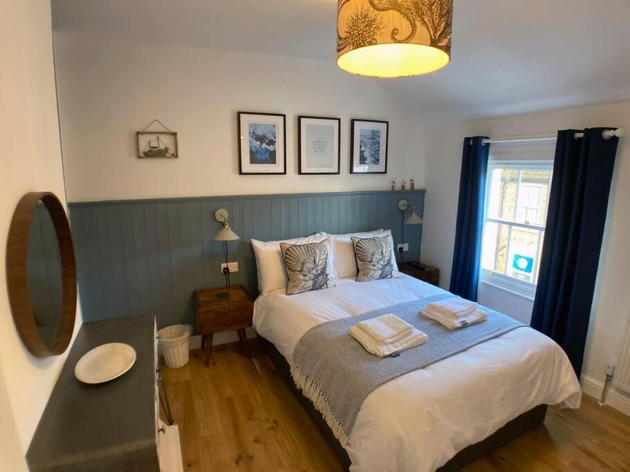 Cosy 2 Bedroom Cottage In Scarborough'S Old Town 外观 照片